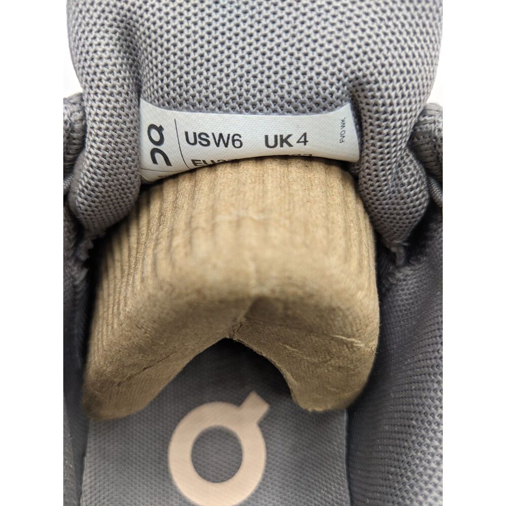 On Women's Cloud 5 Sneakers, Zinc/Shell, 6 Medium US - Picture 7 of 9